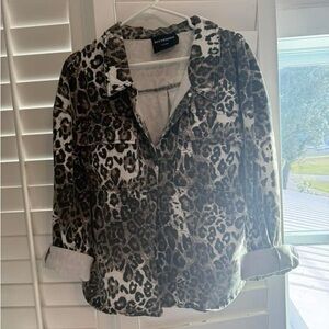 Kittenish Leopard print shacket